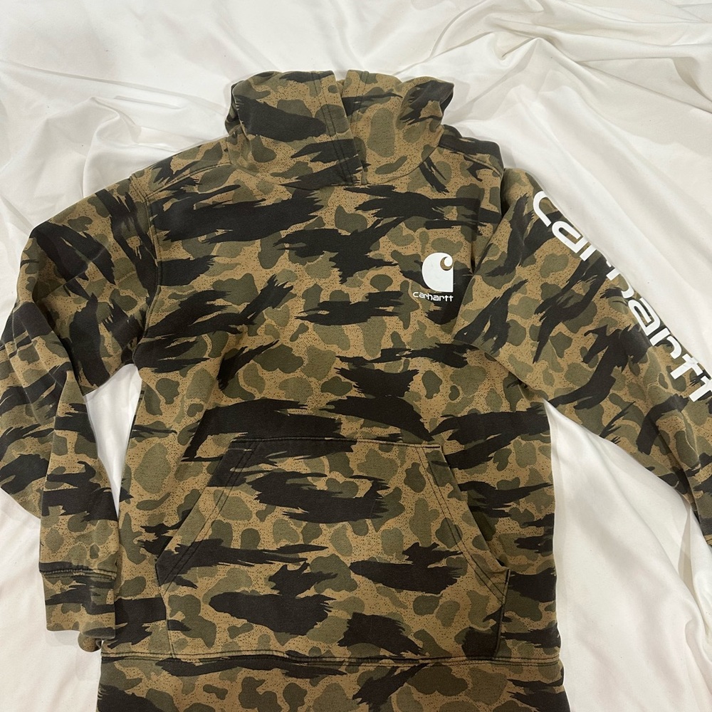 Boys Medium Carhartt medium camo Jacket